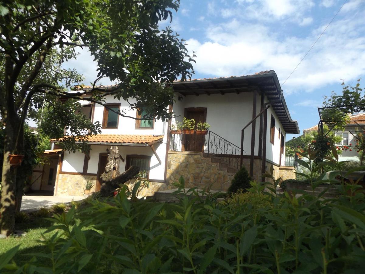 Къща Речен Шепот Kalofer Exterior foto